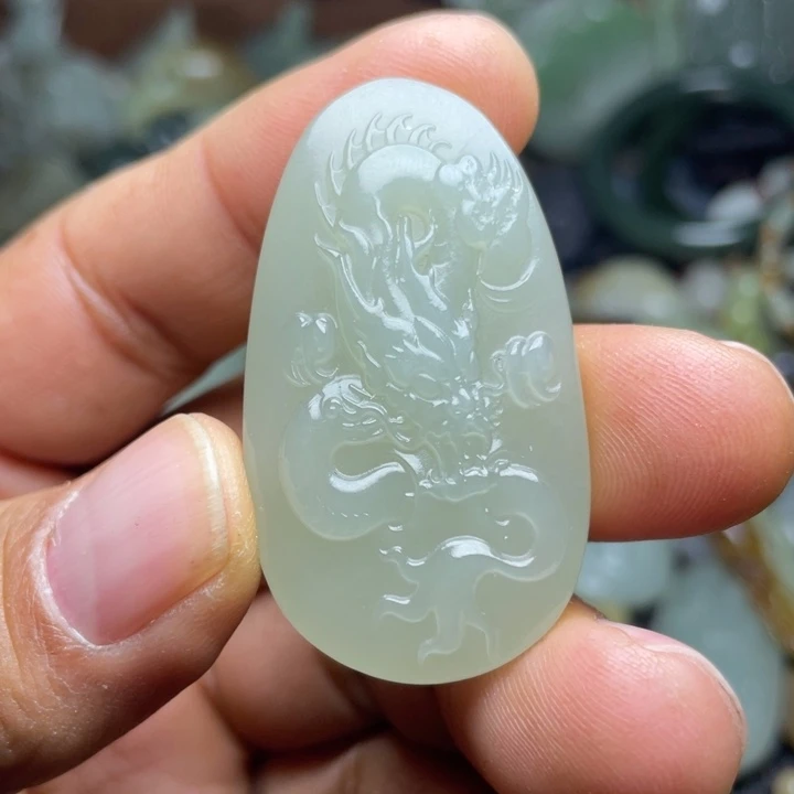 N***和田玉未镶嵌颈饰