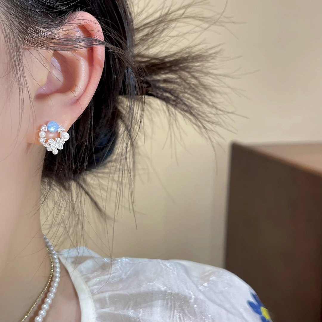 F437花朵珠珠蓝色拼接耳钉简约时尚温柔小众百搭气质