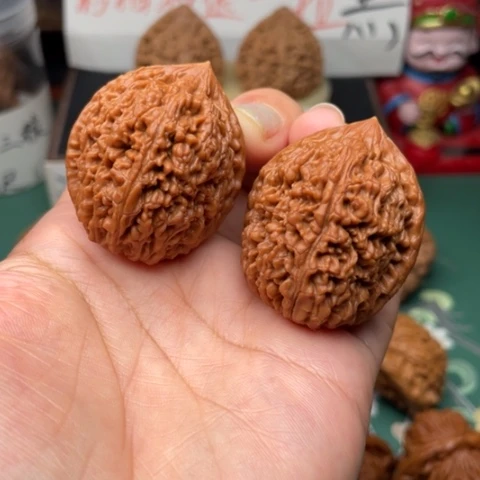 【闪购商品】文玩核桃吊坠阴***头35大蒜