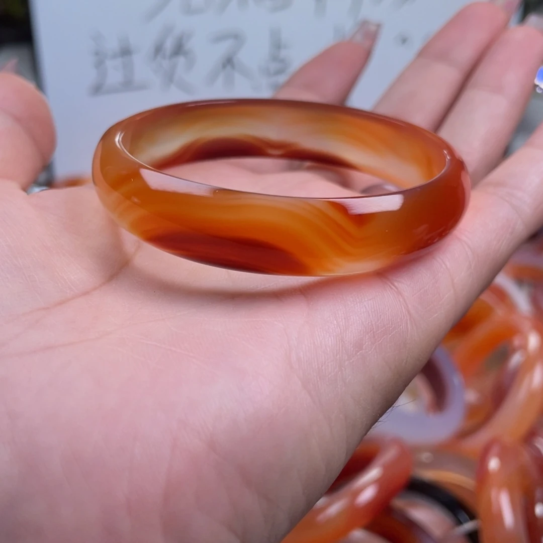 玛瑙/玉髓手镯未镶嵌