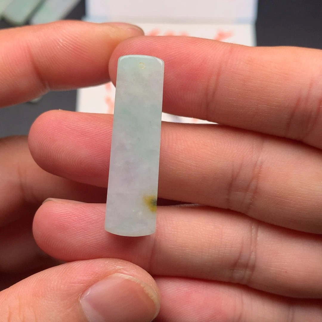 颈饰未镶嵌翡翠缅甸翡翠