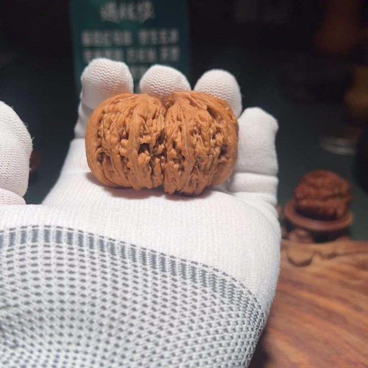 文玩核桃吊坠四座楼半臂