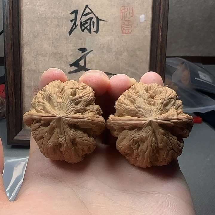 吊坠文玩核桃球筋