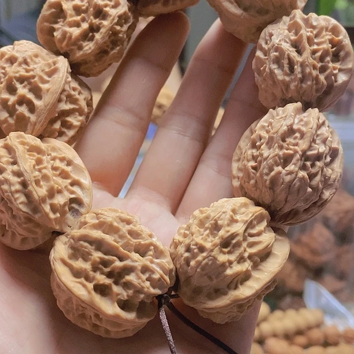 【闪购商品】文玩核桃把件31天通宝手持