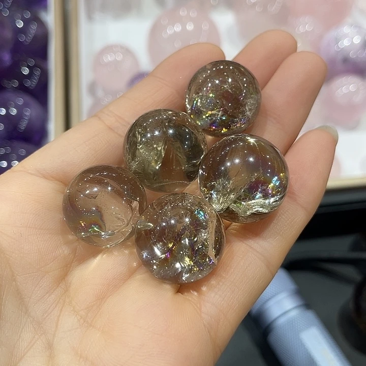 李***伊珠宝半成品未镶嵌水晶