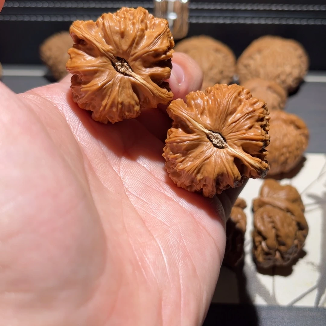 文玩核桃吊坠*️***38三角白