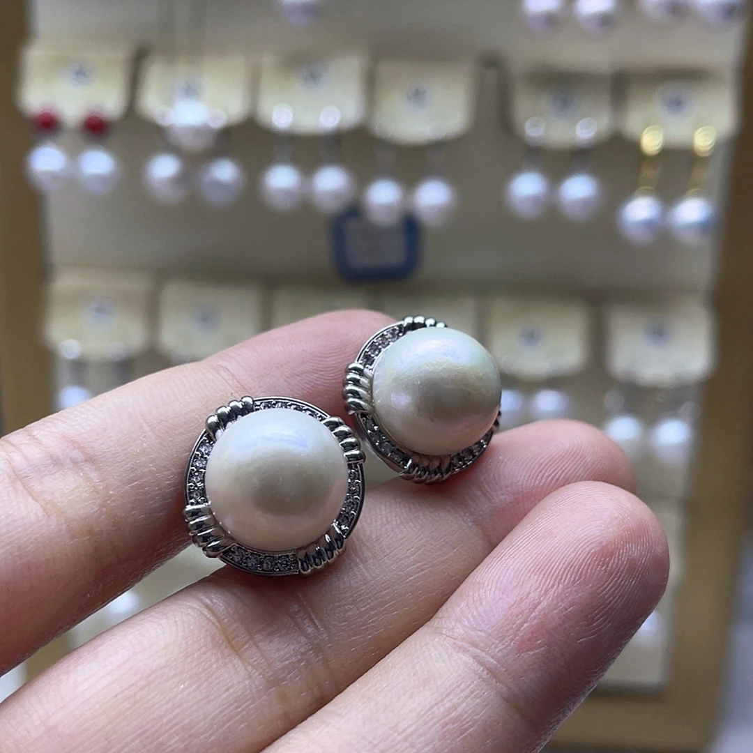 银S925镶嵌耳饰淡水珍珠