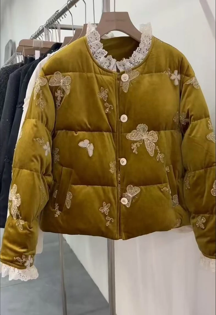 欧洲站2024冬季年货橄榄绿丝绒重工刺绣花边外套