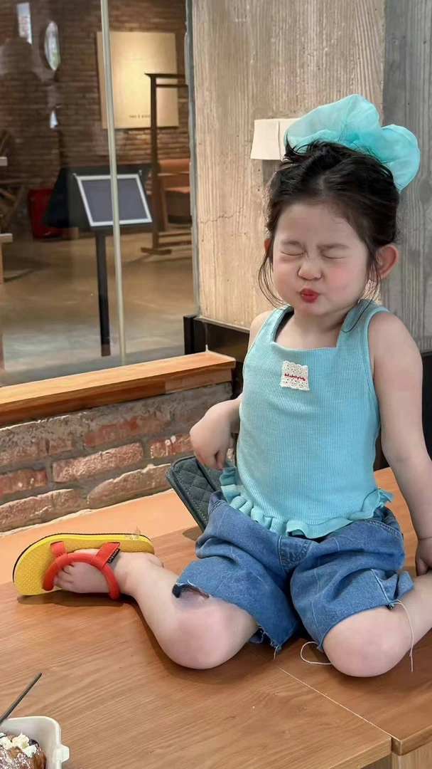 档口正版可爱蓝色花边背心➕五分牛仔裤韩版夏款女童清新儿童服装