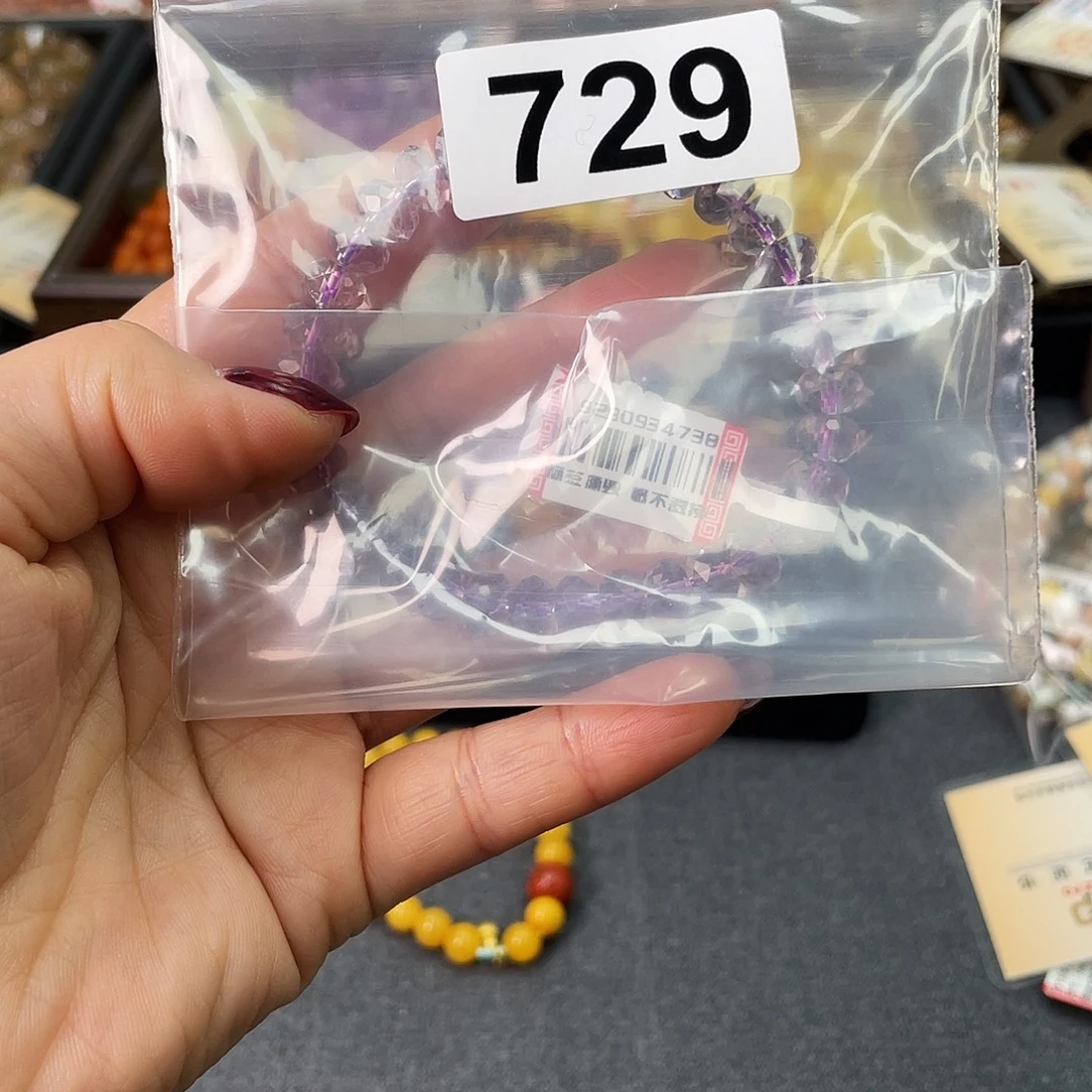 乐***屋未镶嵌手串水晶手串729。