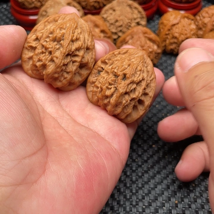 把件文玩核桃虎头41尺
