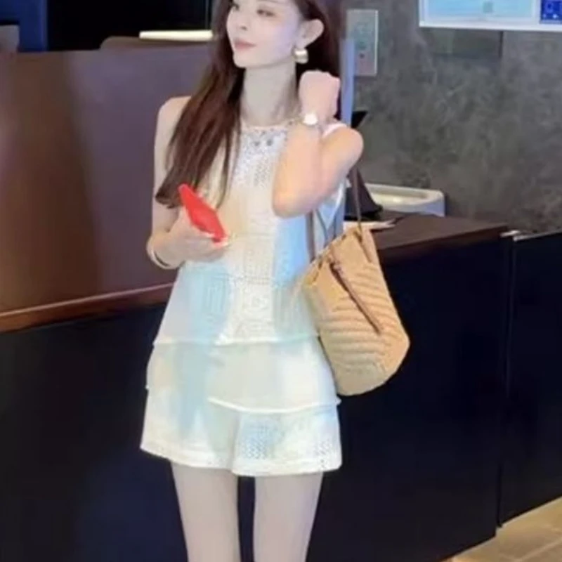 2025新款女装镂空蕾丝无袖背心高腰短裤两件套回头率爆表