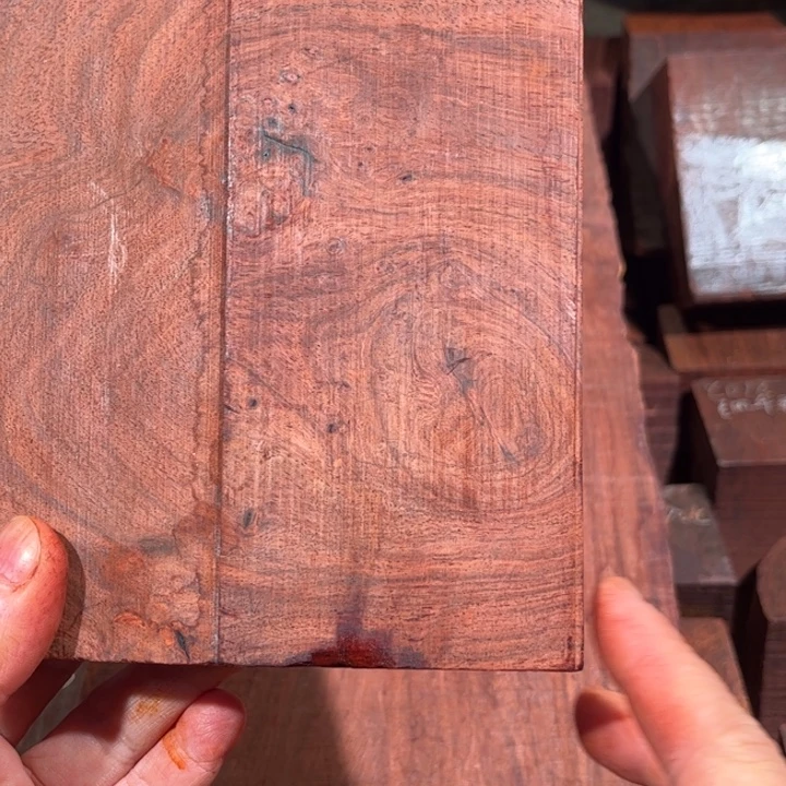 纯***）檀香紫檀（小叶紫檀）其他定制木梳子一把瘤疤料