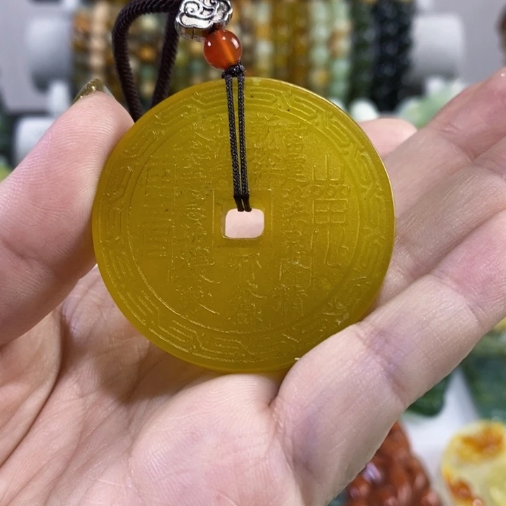 未镶嵌岫玉挂件吊坠