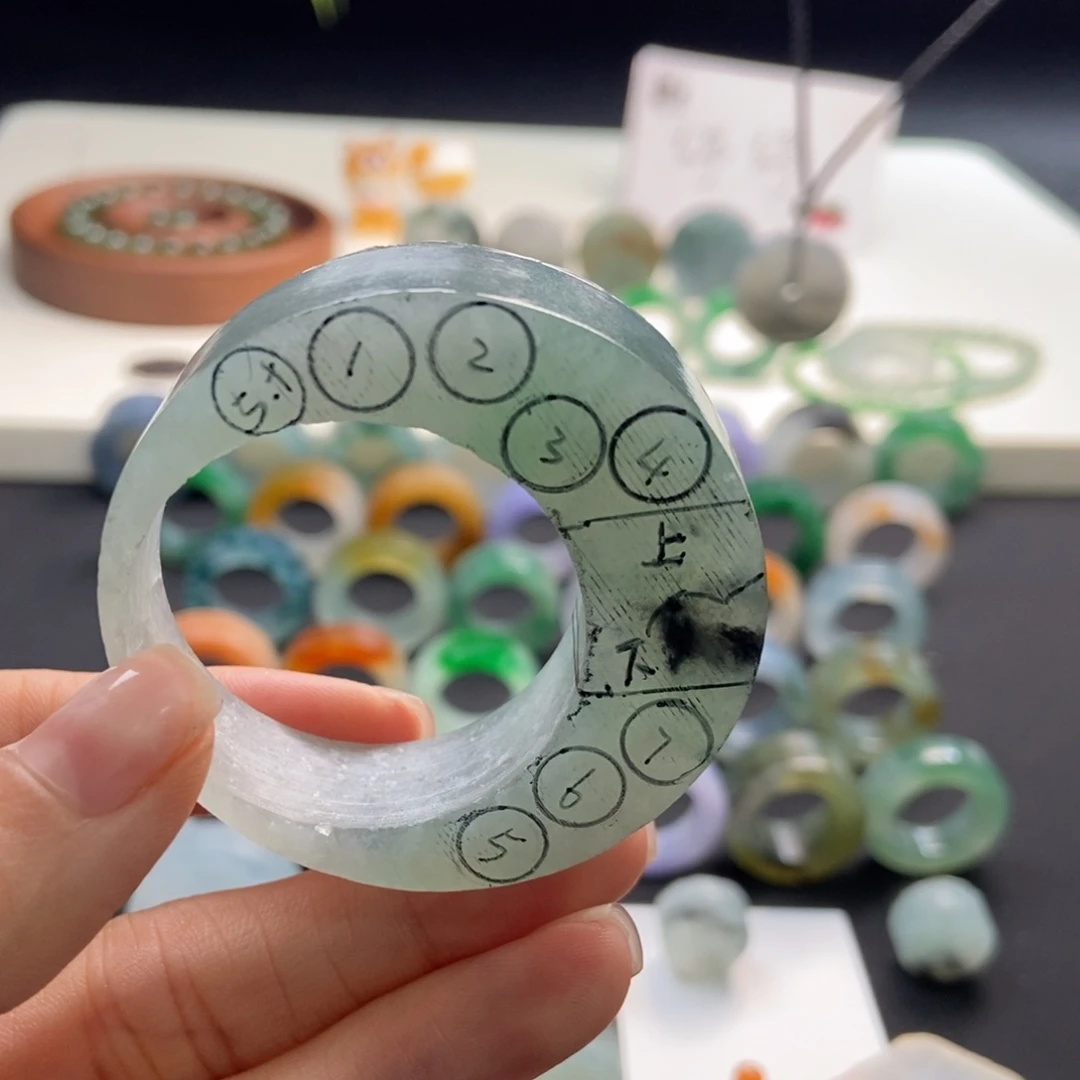 未镶嵌定制翡翠玩*起定制