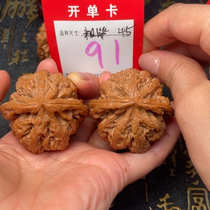 吊坠桃核文玩的好的