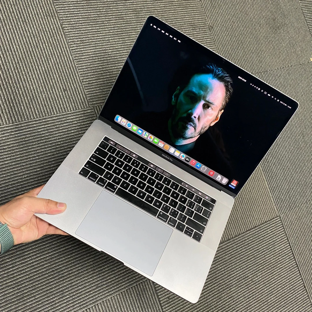95新 Apple/苹果 触控条MacBookpro笔记本电脑商务办公15.4寸游戏