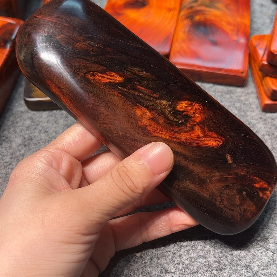 c***u交趾黄檀（大红酸枝）