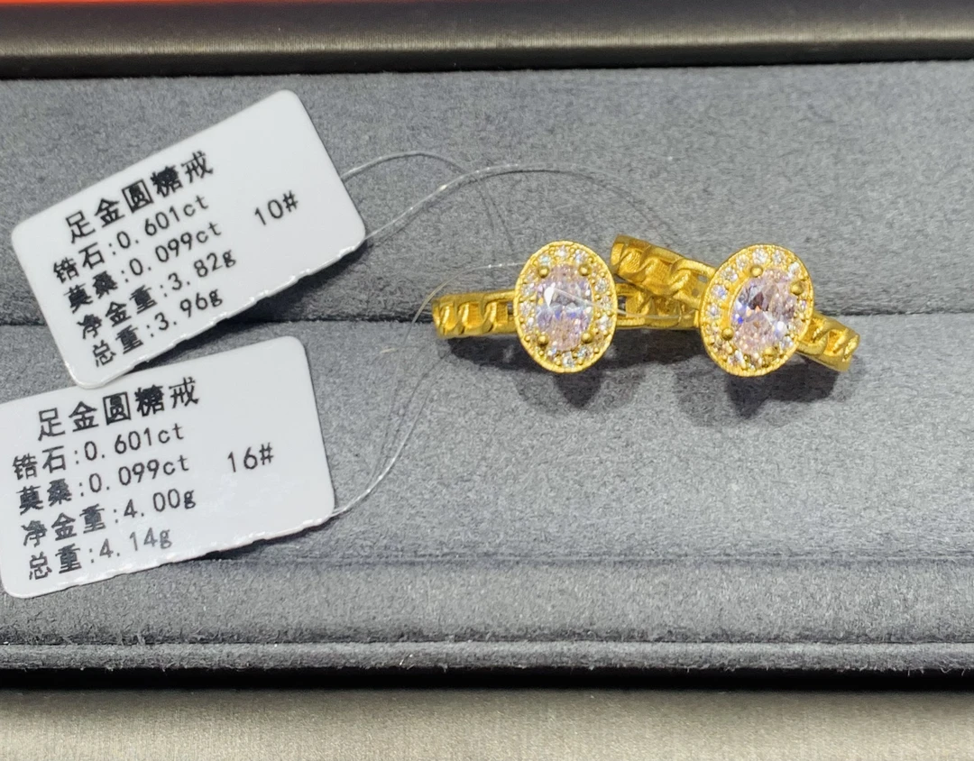 《禧缘黄金》足金999 圆糖曼卡龙粉戒厚臂莫桑点戒指 多样性发其一