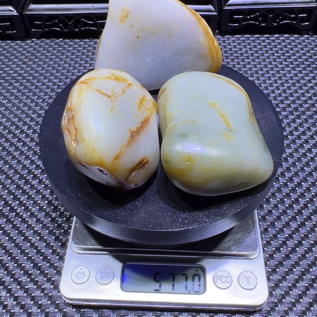 和田玉（子料）未镶嵌吊坠(不含链)577克