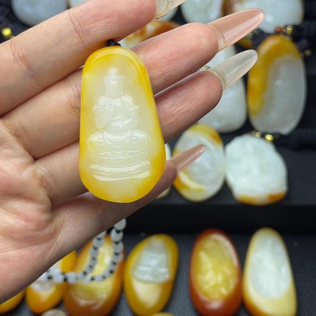 芊***号未镶嵌和田玉挂件