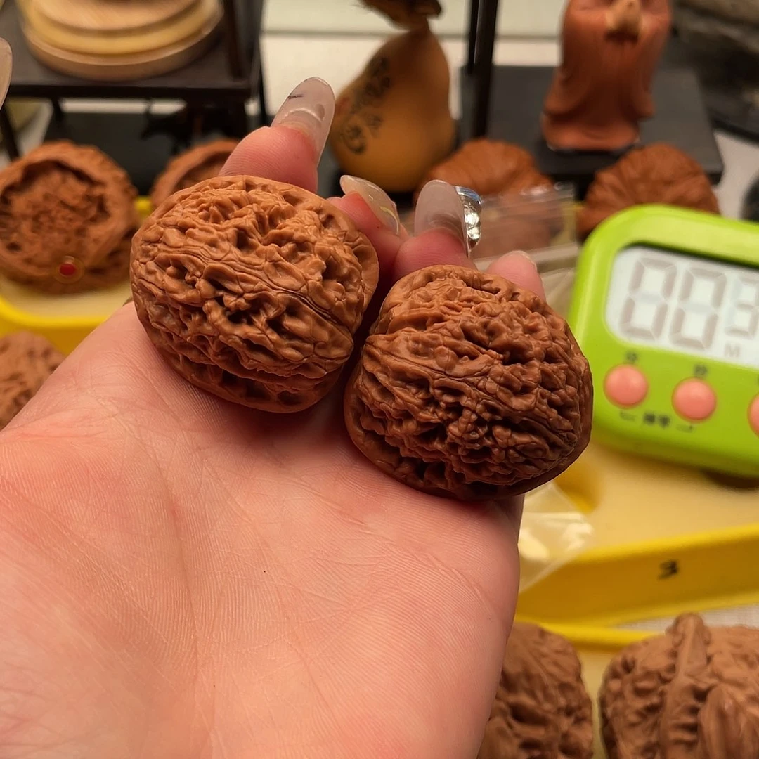 文玩核桃把件找**纹35水龙