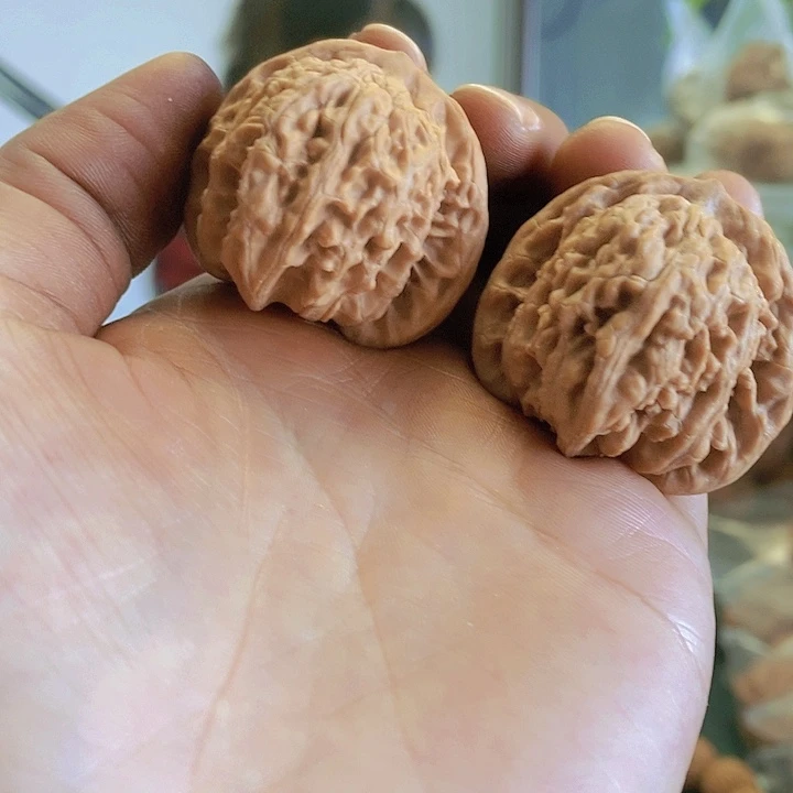 【闪购商品】把件文玩核桃38霞云岭