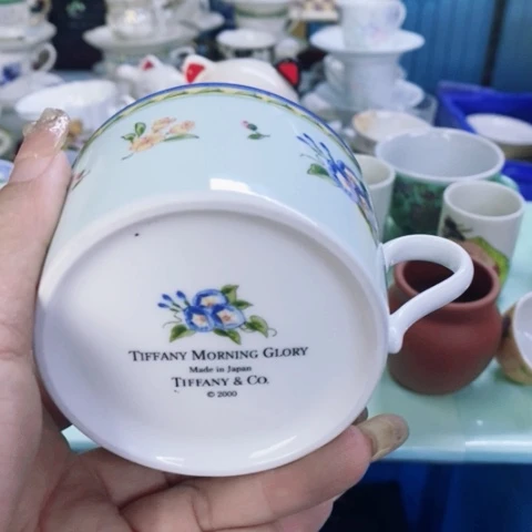 瓷片在好朋友面前我Q