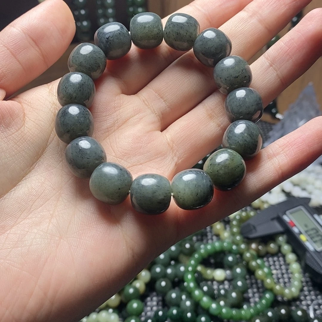 和田玉未镶嵌手串