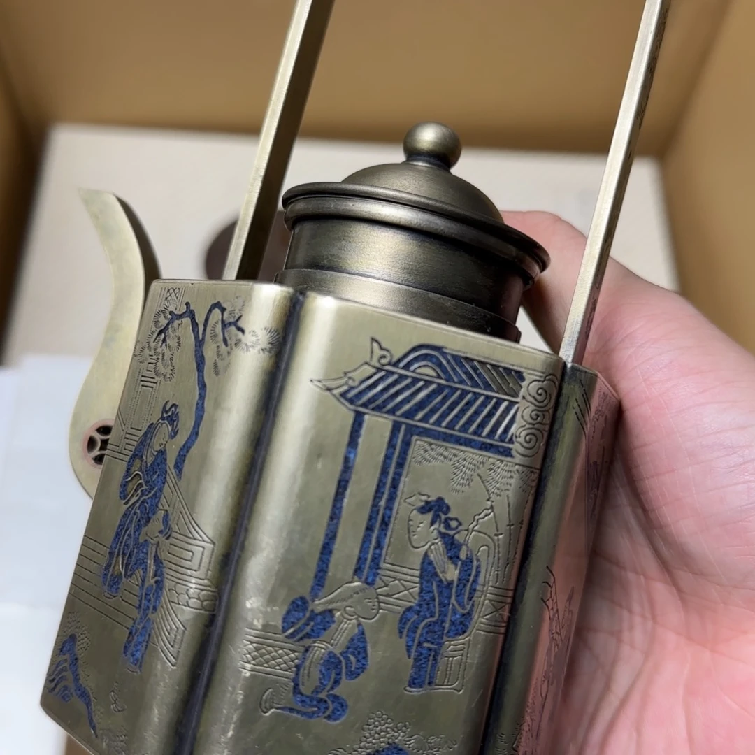 龙**达如图所示所拍即所得