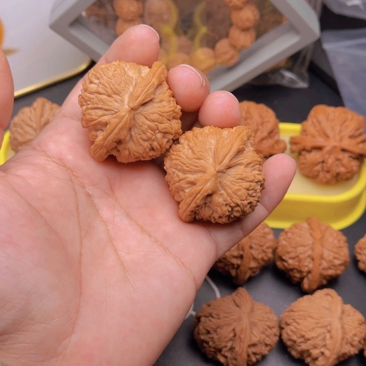 文玩核桃把件年*实44全品闷白