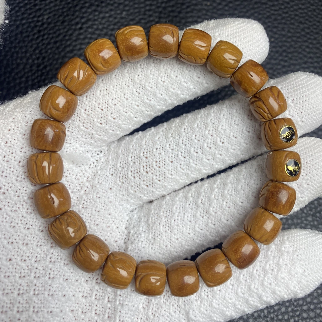 天然秦岭野生桃核卡10手串 A607