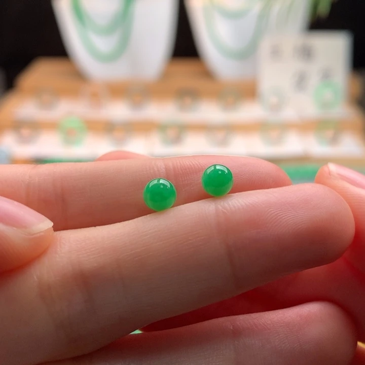 翡翠未镶嵌颈饰天然缅甸A货翡翠卡5mm
