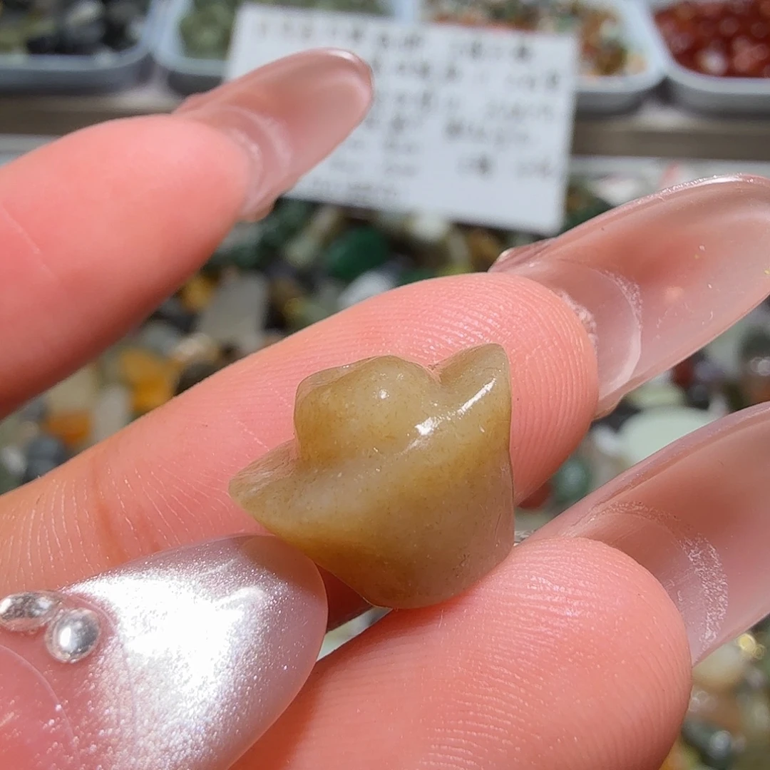 和田玉未镶嵌珠宝奇石