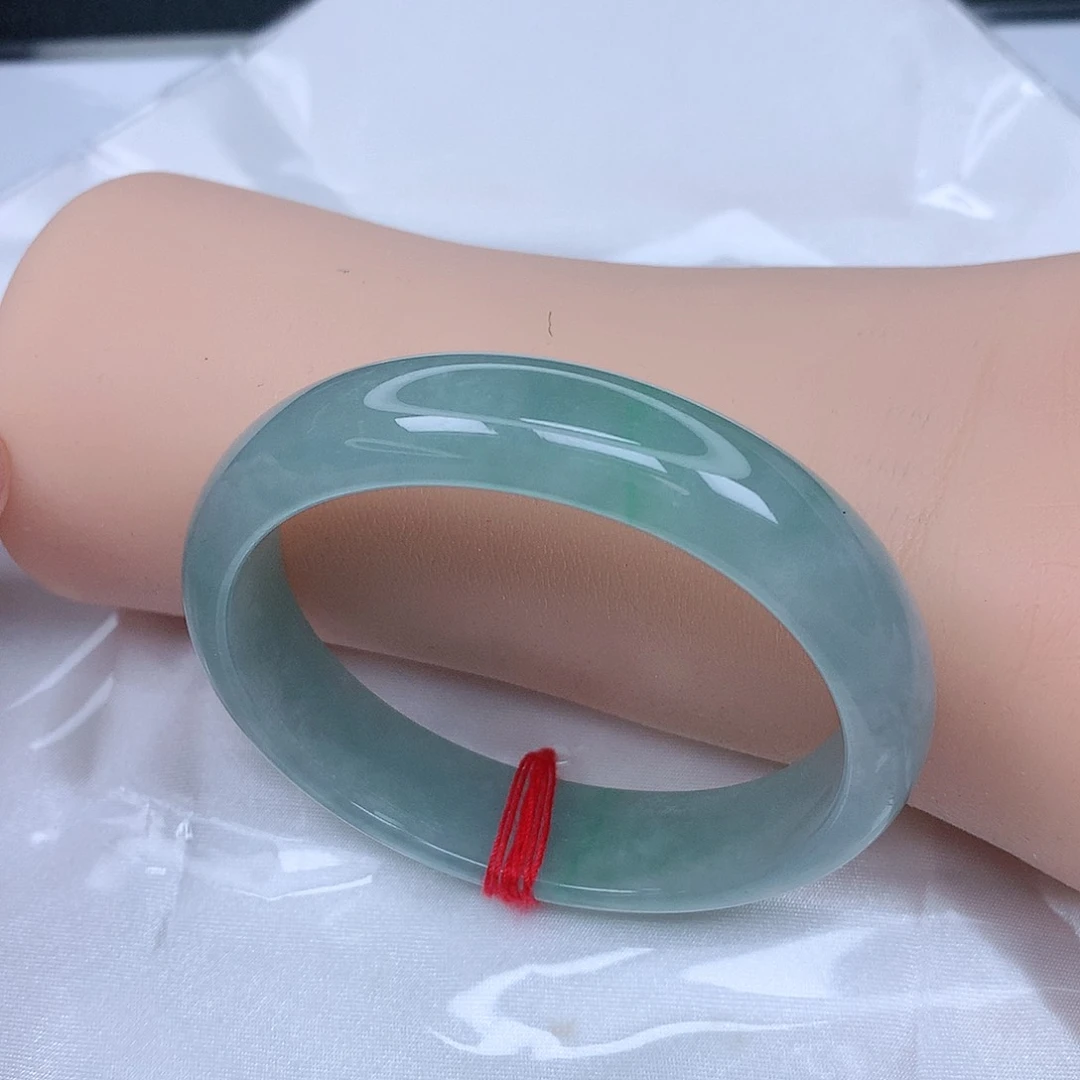 【闪购商品】未镶嵌手镯（贵妃镯）翡翠，53