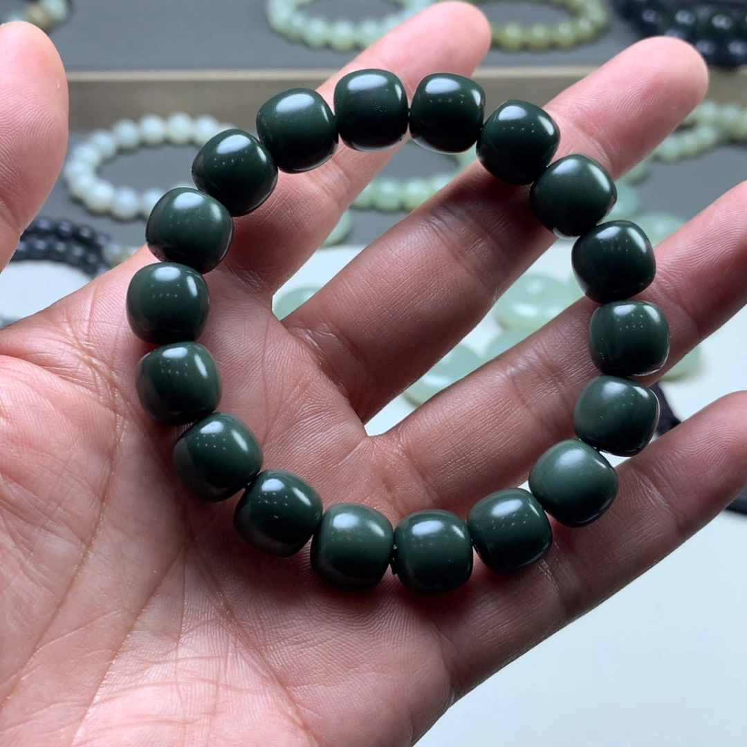 和田玉未镶嵌手链