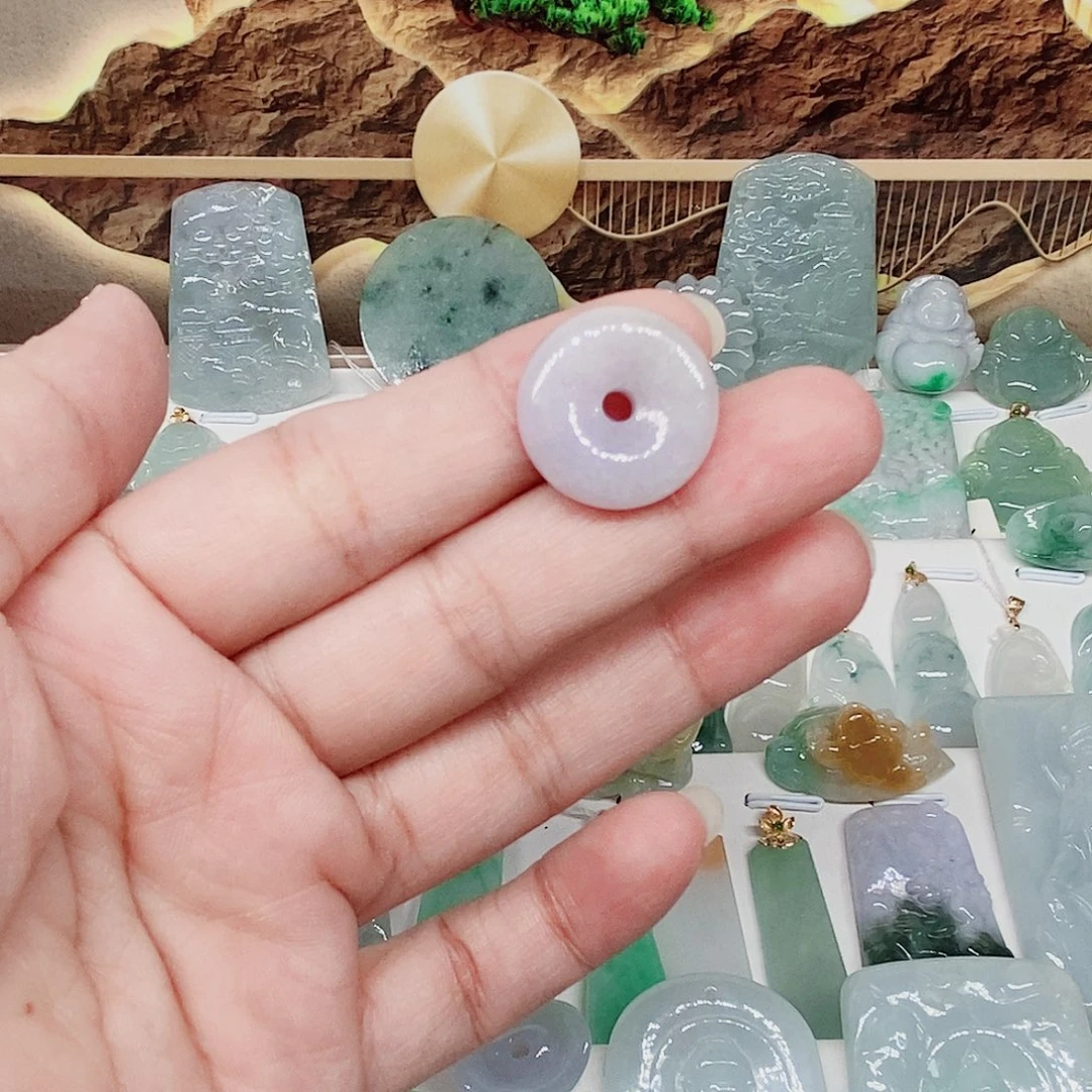 颈饰未镶嵌翡翠1