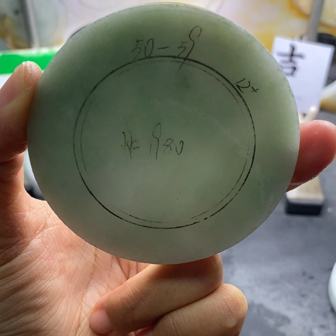 定制翡翠未镶嵌翡翠手镯