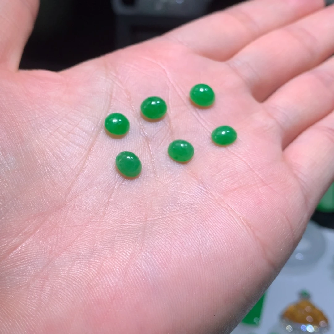 翡翠裸石满绿裸石