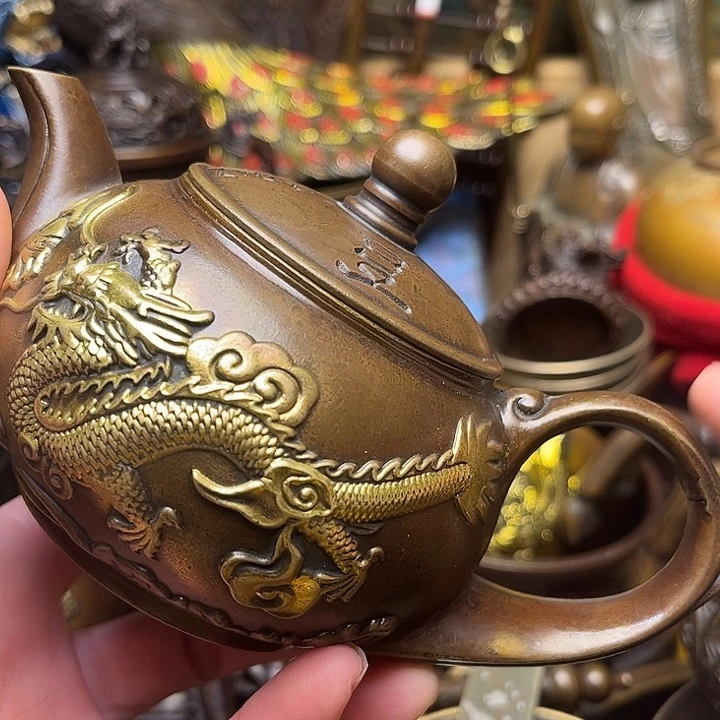 精美铜器批发档口