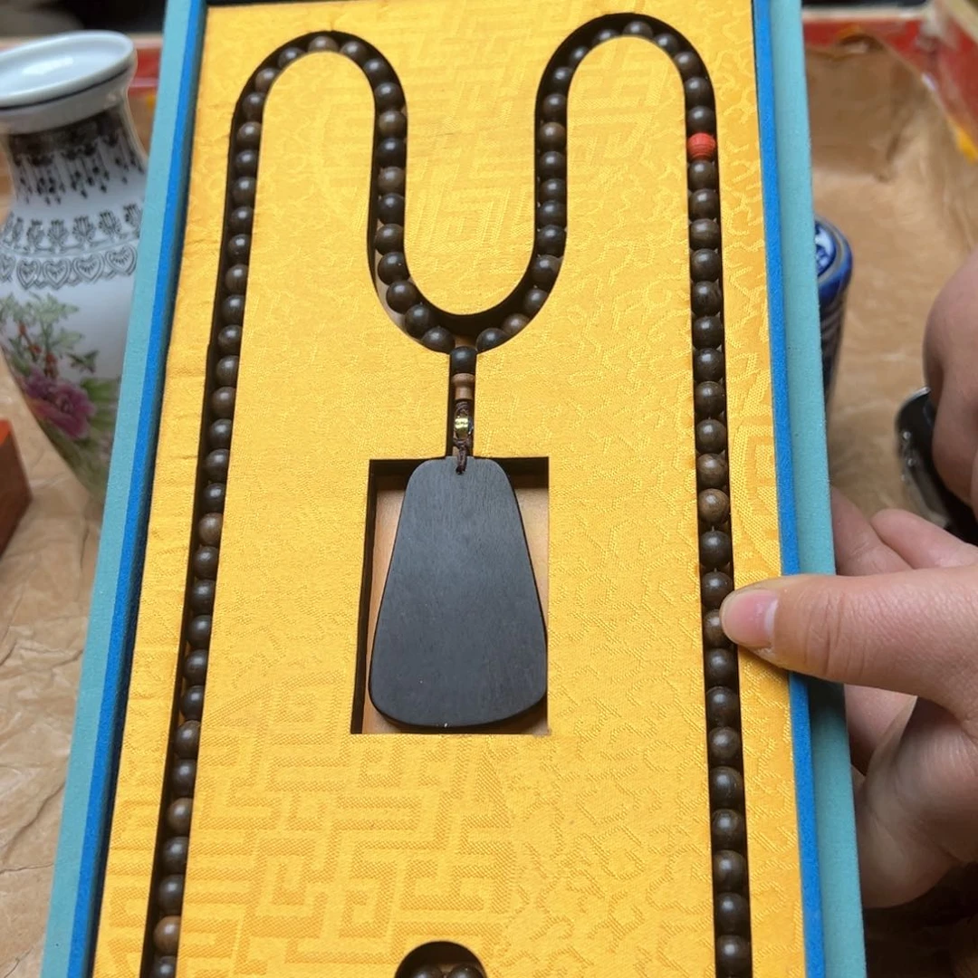 大叶紫檀（黑酸枝木类）