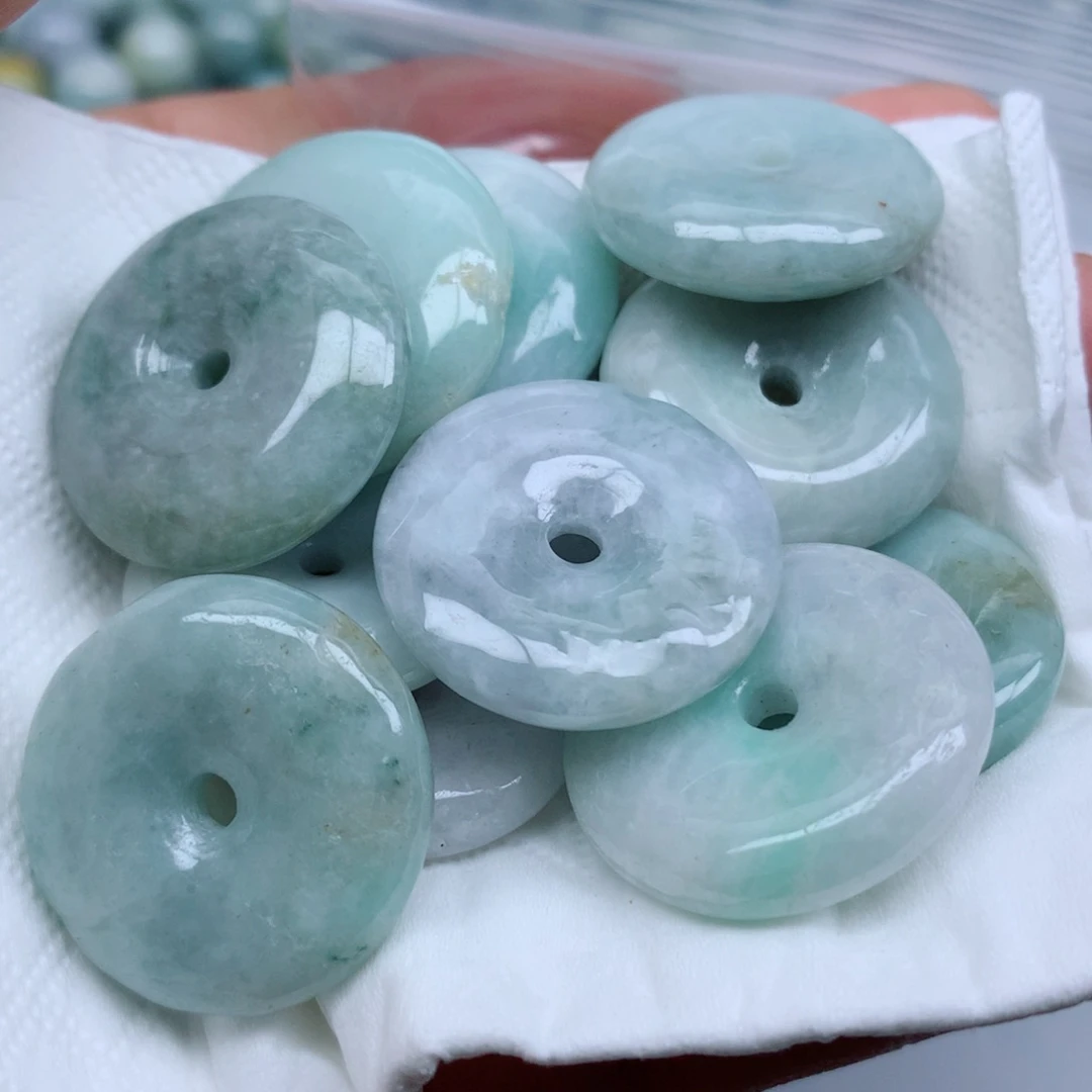 翡翠未镶嵌颈饰珠珠子