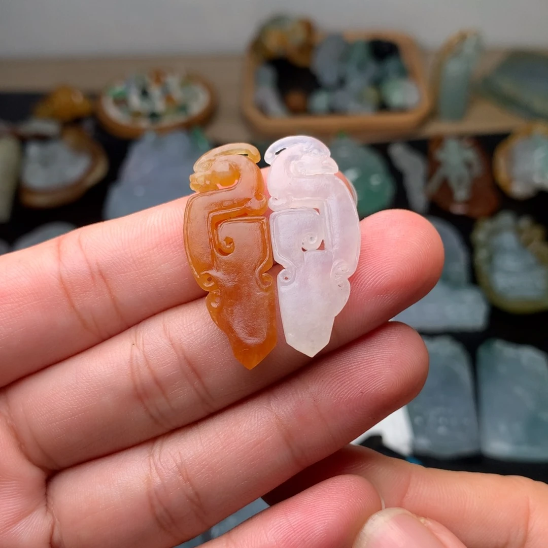 定制翡翠未镶嵌龙凤牌