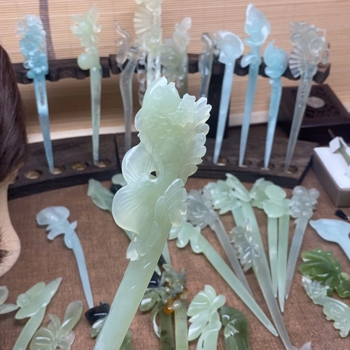 蛇纹石玉未镶嵌发饰