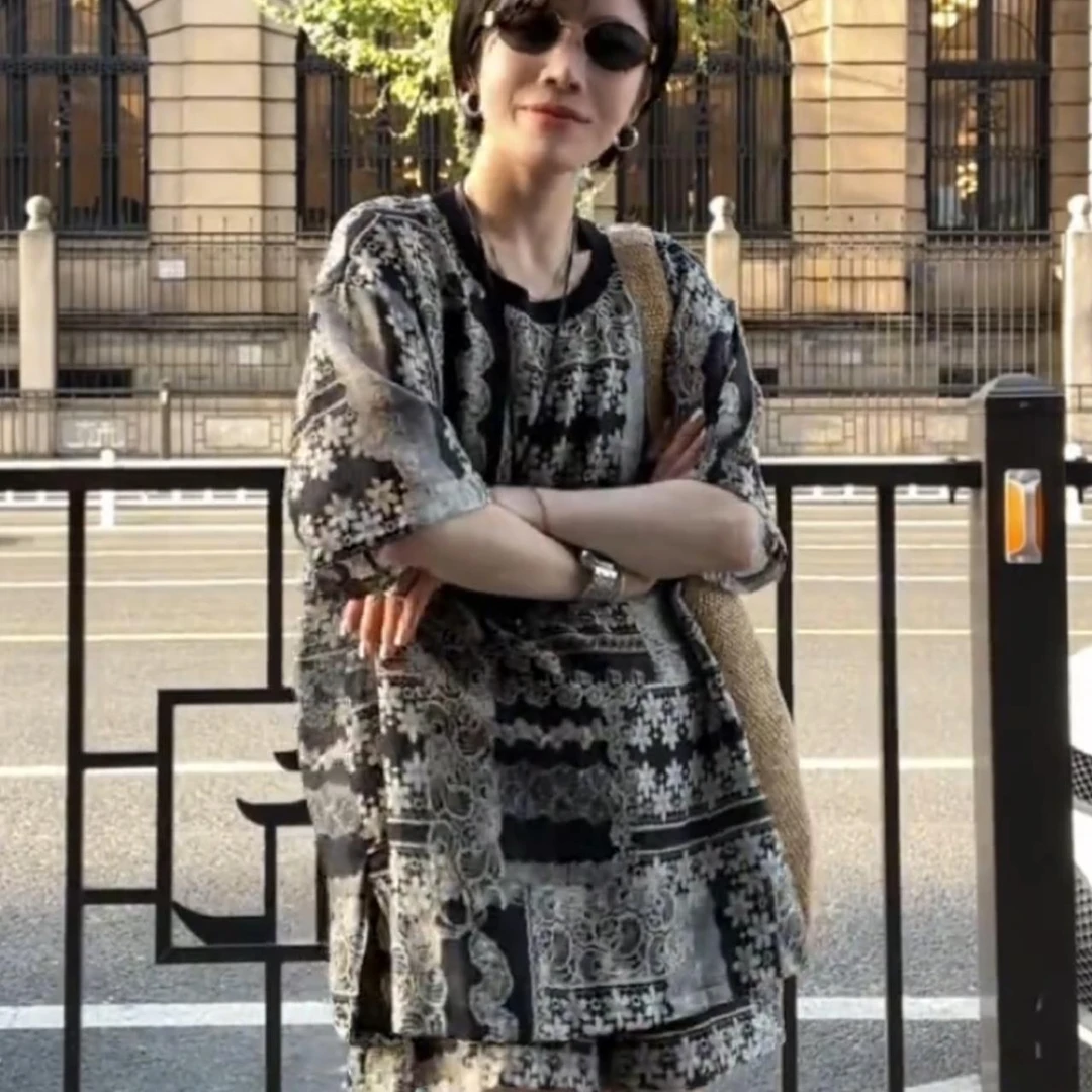 邱小小 重工腰果花满花T恤+短裤套装 夏款轻薄透气宽松两件套套装