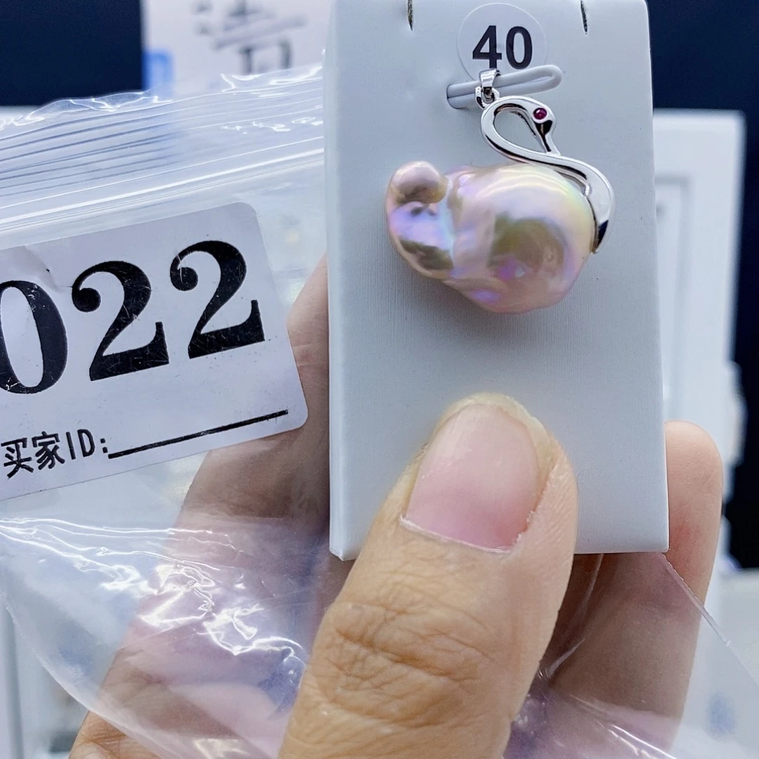 钛钢淡水珍珠颈饰