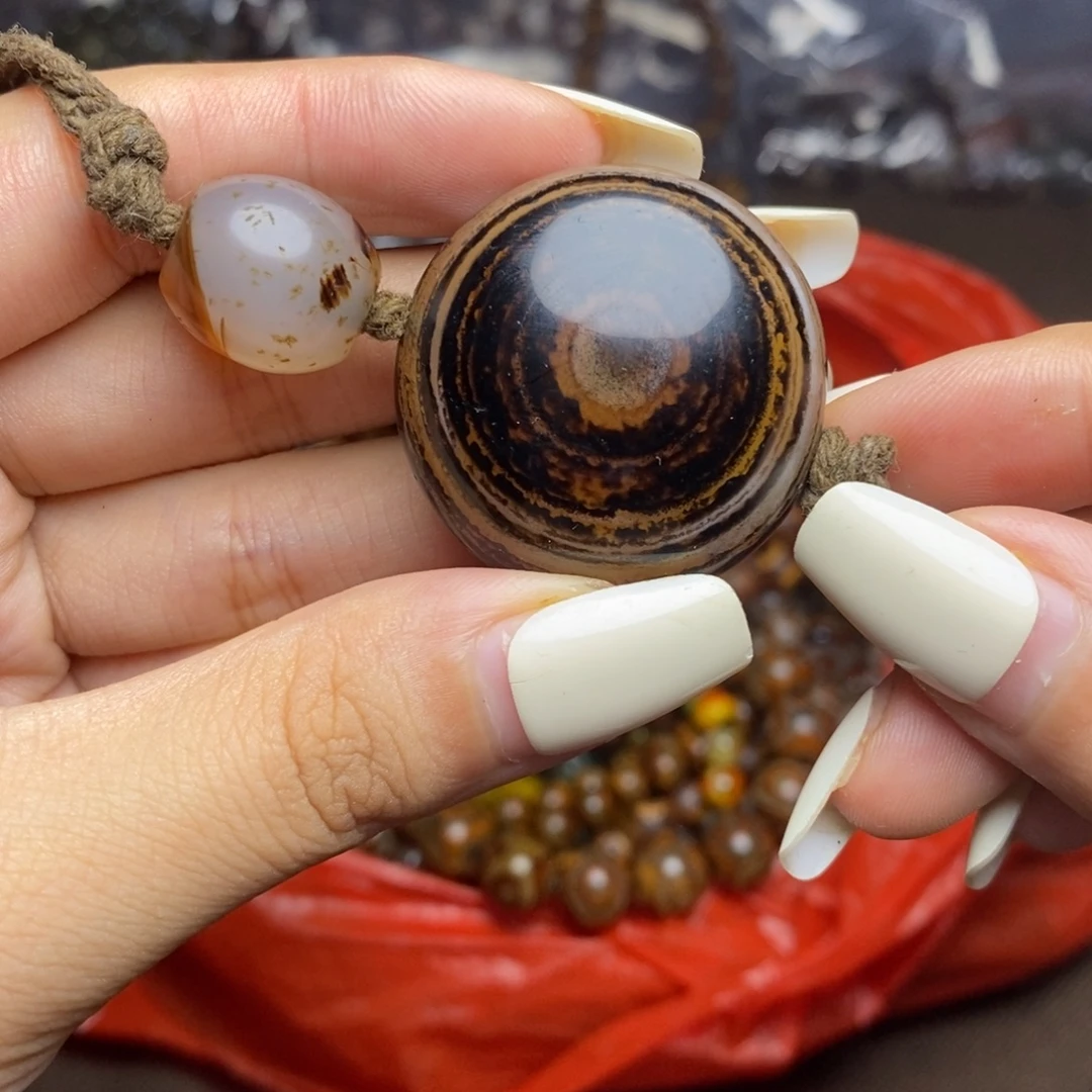 未镶嵌颈饰玛瑙/玉髓