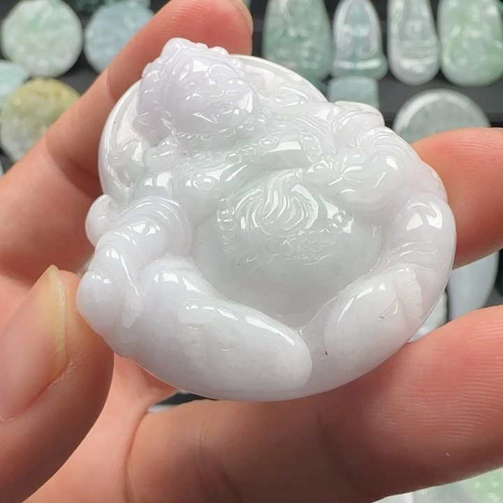 颈饰未镶嵌翡翠黄财神