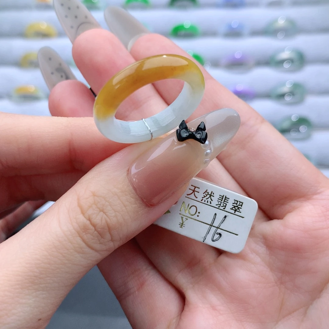 翡翠未镶嵌戒指戒指