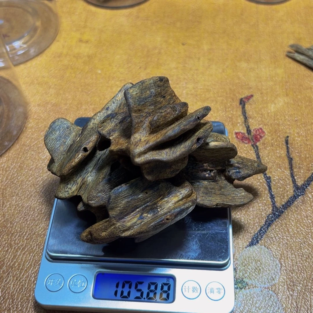 凡***烦沉香碎屑沉香老料